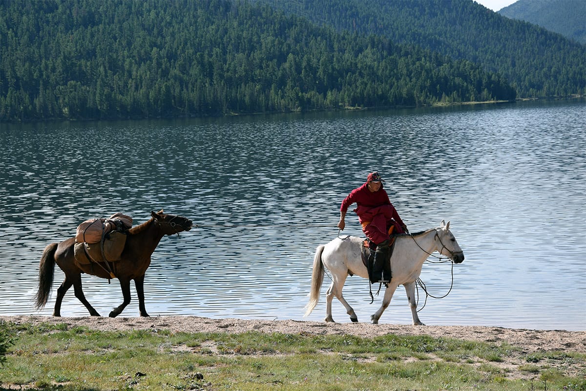 Khagiin Khar Nuur